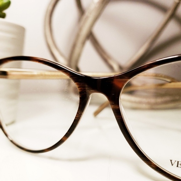 Vera Wang Women's Optical Frame. - Picture 2 of 4
